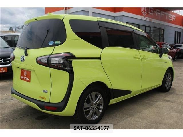 Toyota SIENTA 2015-10 6717291-12