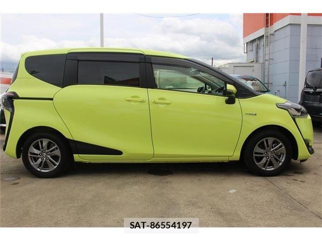 Toyota SIENTA 2015-10 6717291-13