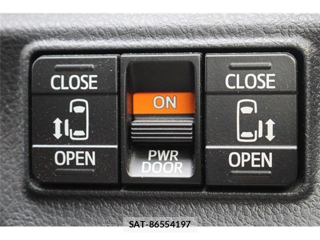 Toyota SIENTA 2015-10 6717291-5