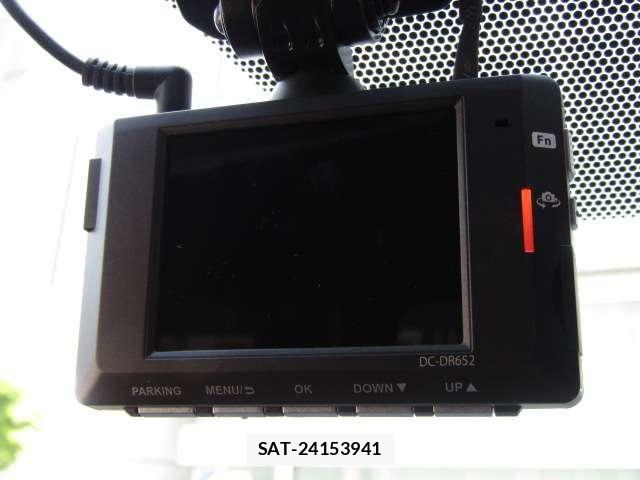 Toyota SIENTA 2021-12 6717286-7