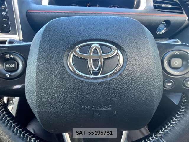 Toyota SIENTA 2016-08 6717297-11