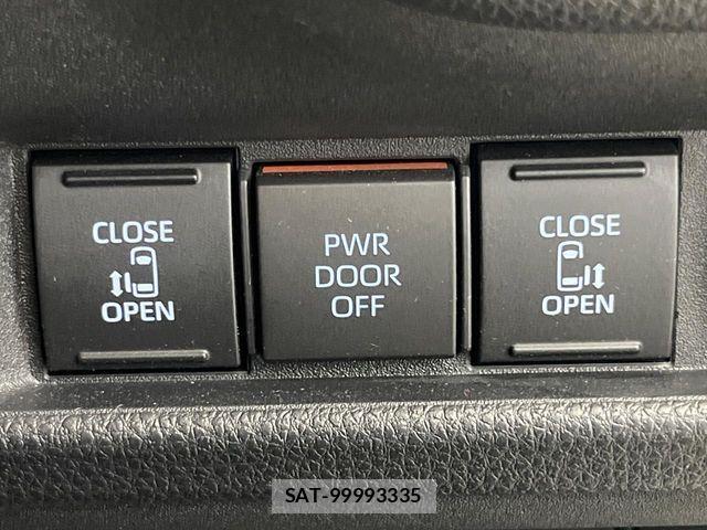 Toyota SIENTA 2022-10 6717278-6