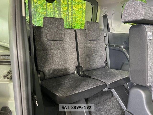Toyota SIENTA 2023-08 6753305-9