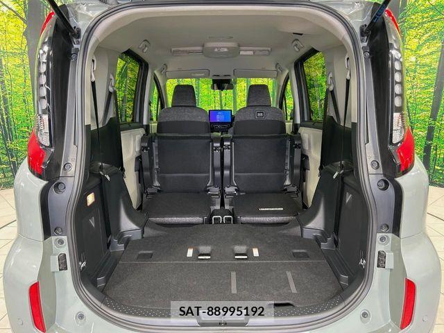Toyota SIENTA 2023-08 6753305-10