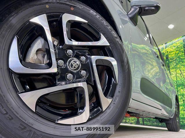 Toyota SIENTA 2023-08 6753305-13