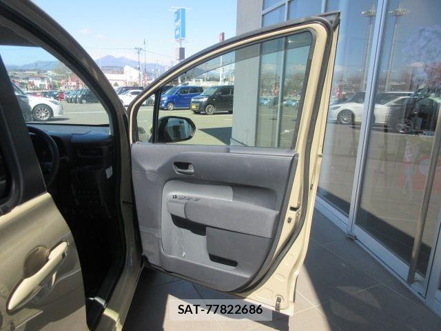 Toyota SIENTA 2024-02 6753318-11