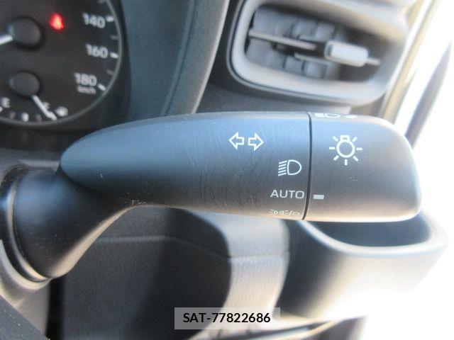 Toyota SIENTA 2024-02 6753318-25