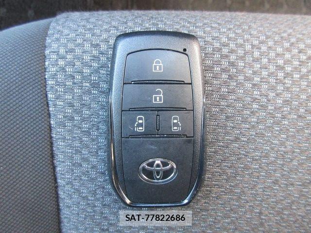 Toyota SIENTA 2024-02 6753318-27