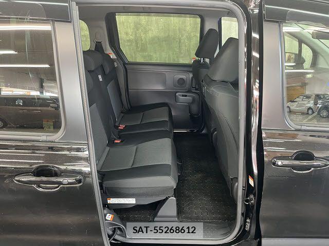 Toyota SIENTA 2023-08 6753317-9