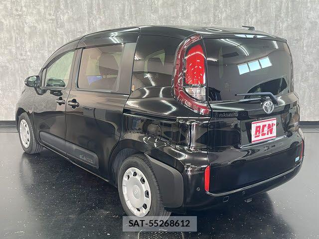 Toyota SIENTA 2023-08 6753317-8