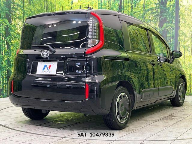 Toyota SIENTA 2024-07 6753303-16