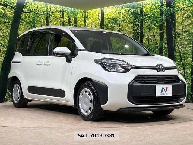 Toyota SIENTA 2023-09 6753309-16