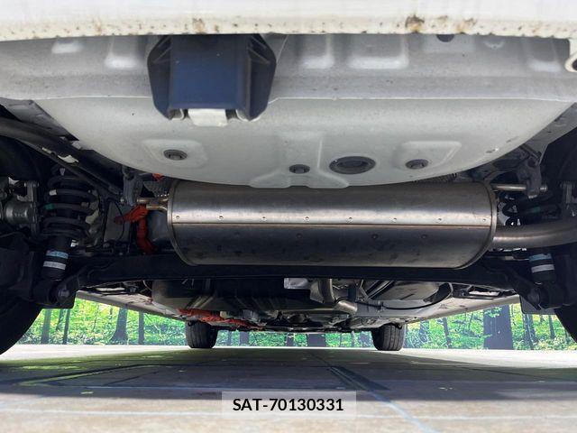 Toyota SIENTA 2023-09 6753309-19