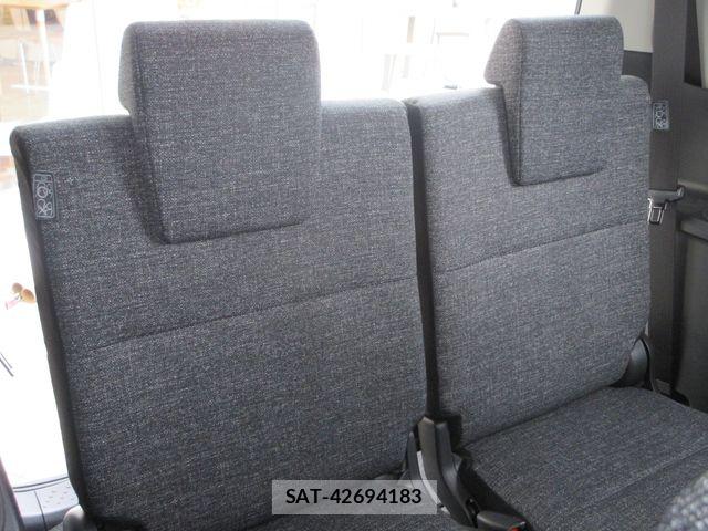 Toyota SIENTA 2022-11 6753316-11