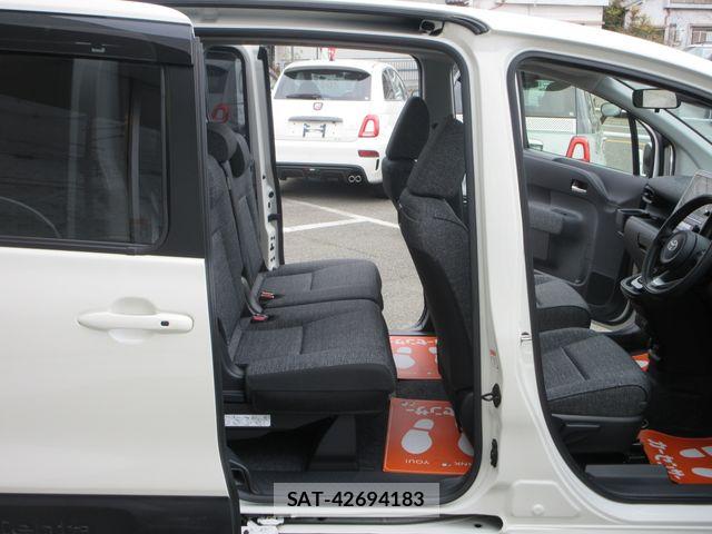Toyota SIENTA 2022-11 6753316-12