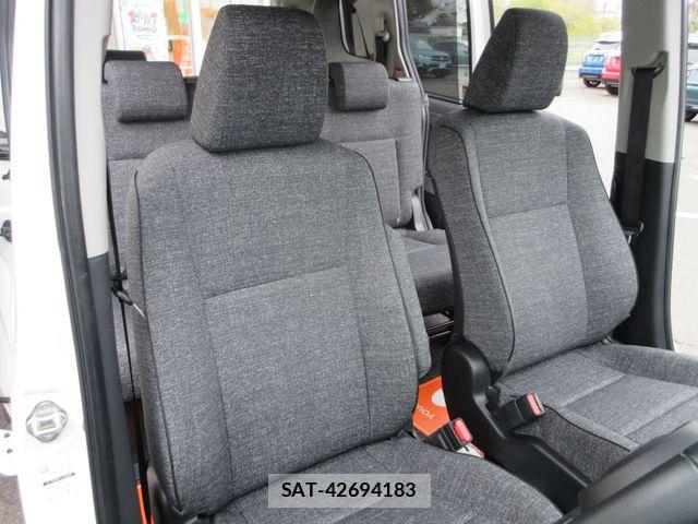 Toyota SIENTA 2022-11 6753316-15