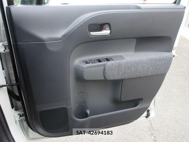 Toyota SIENTA 2022-11 6753316-20