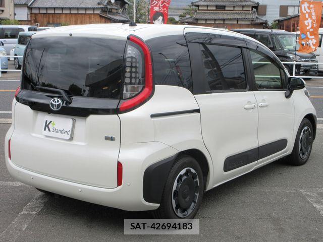 Toyota SIENTA 2022-11 6753316-8