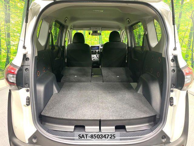 Toyota SIENTA 2018-11 6817285-11