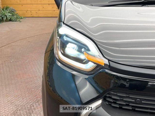 Toyota SIENTA 2024-10 6817261-11
