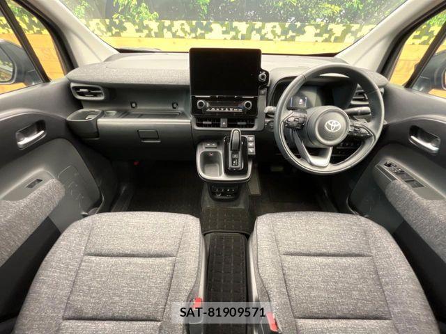 Toyota SIENTA 2024-10 6817261-1