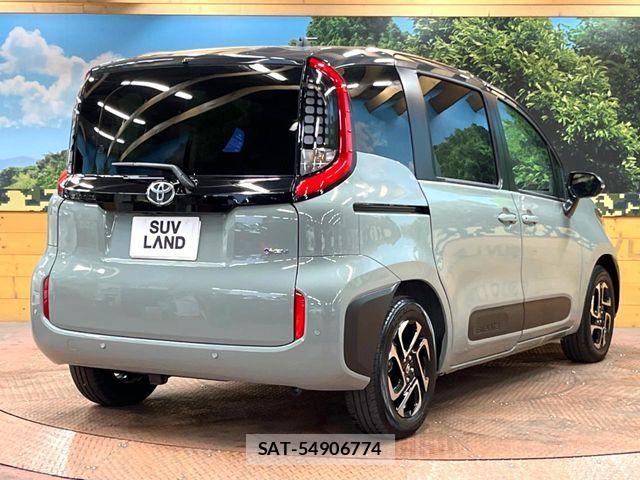 Toyota SIENTA 2026-02 6817260-16