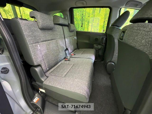 Toyota SIENTA 2026-02 6817262-7