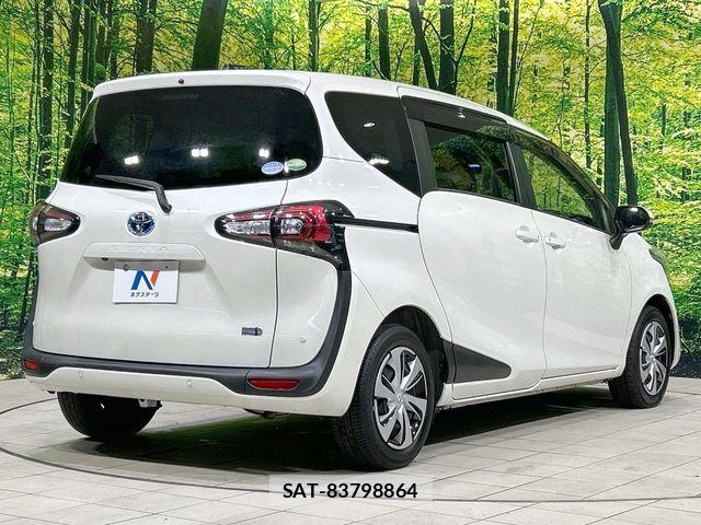 Toyota SIENTA 2021-02 6817264-16