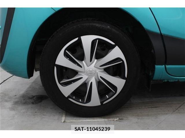 Toyota SIENTA 2019-03 6817287-25