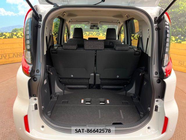 Toyota SIENTA 2026-04 6817259-11