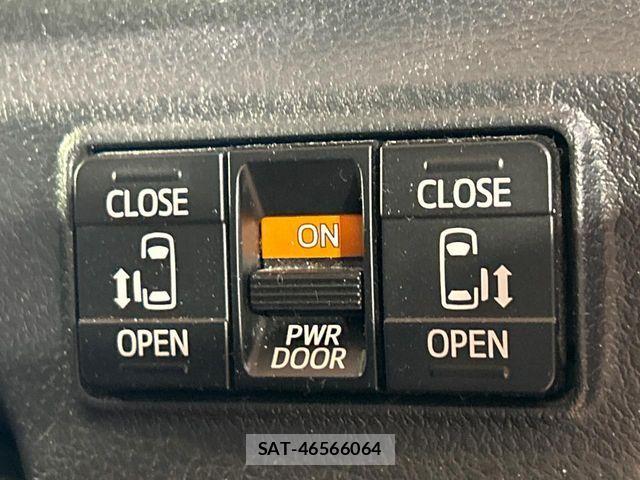 Toyota SIENTA 2016-09 6817283-2