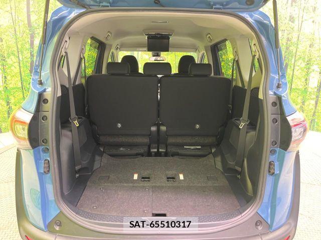 Toyota SIENTA 2021-11 6817269-10