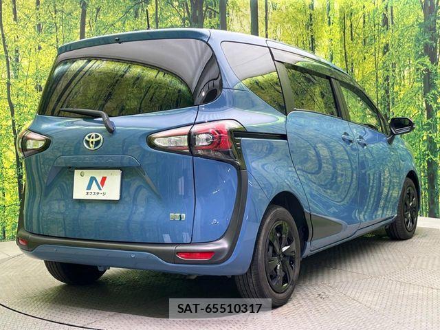 Toyota SIENTA 2021-11 6817269-17
