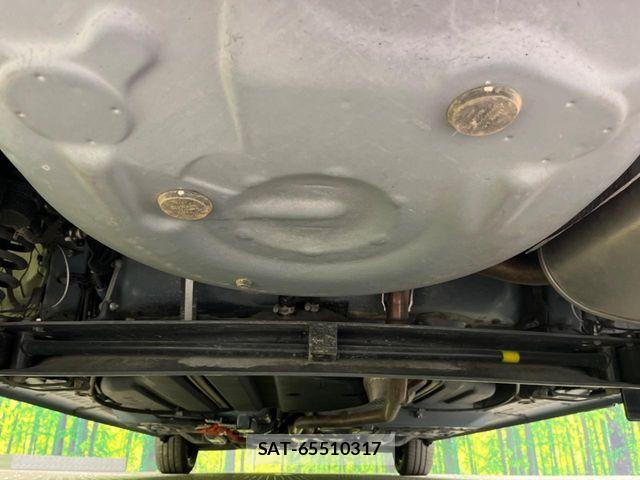 Toyota SIENTA 2021-11 6817269-19