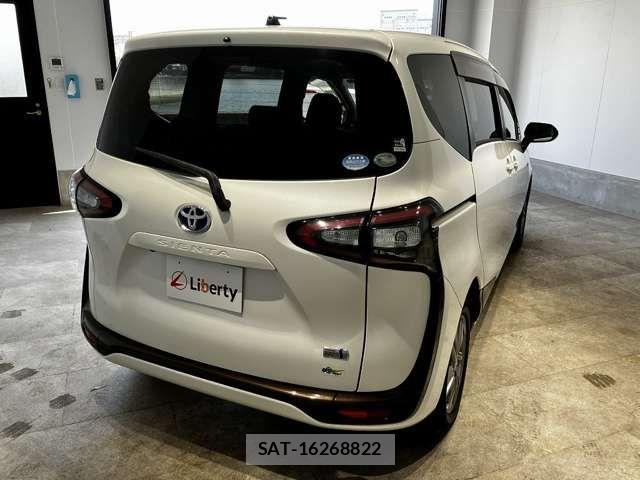 Toyota SIENTA 2016-02 6912733-14