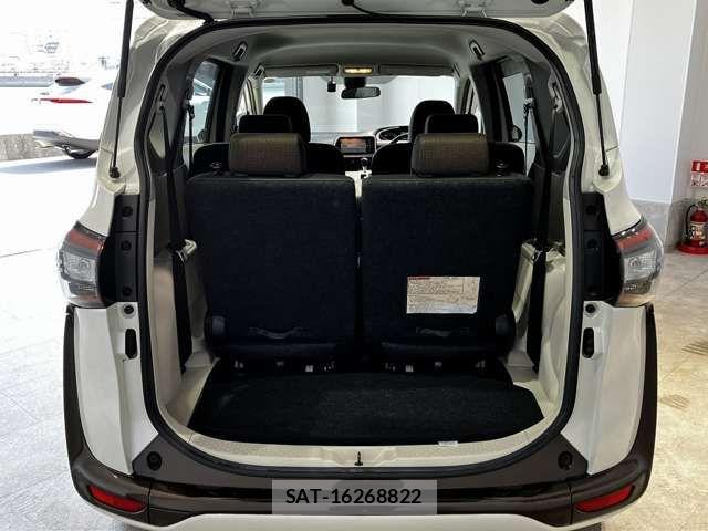 Toyota SIENTA 2016-02 6912733-16