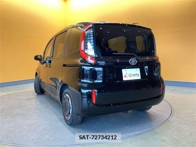 Toyota SIENTA 2025-01 6912706-11