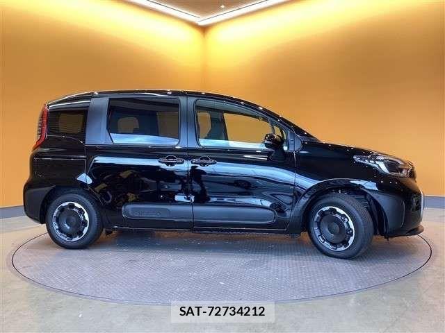 Toyota SIENTA 2025-01 6912706-8