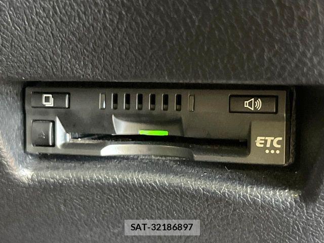Toyota SIENTA 2018-12 6912736-5