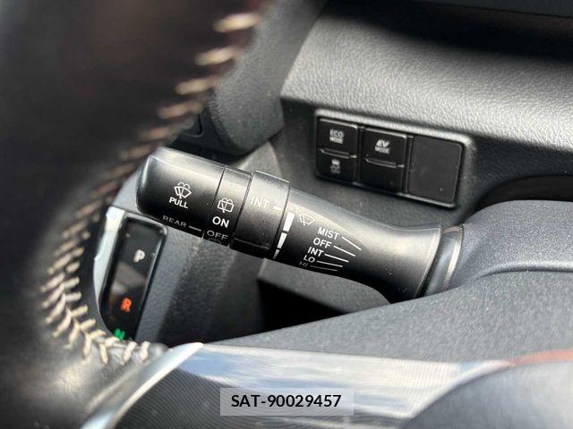 Toyota SIENTA 2019-04 6912738-9