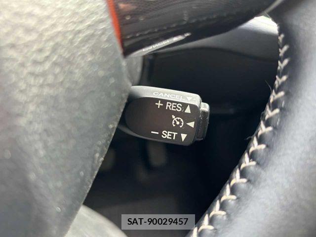 Toyota SIENTA 2019-04 6912738-11
