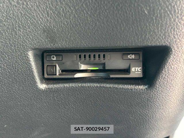Toyota SIENTA 2019-04 6912738-14