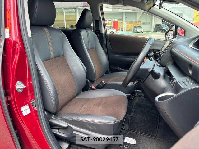 Toyota SIENTA 2019-04 6912738-15