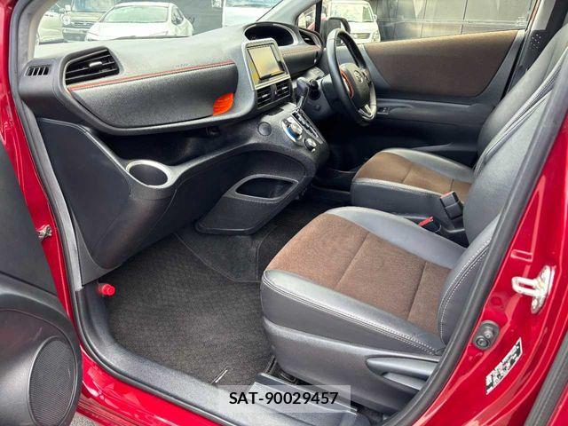Toyota SIENTA 2019-04 6912738-17