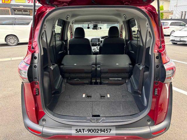Toyota SIENTA 2019-04 6912738-21