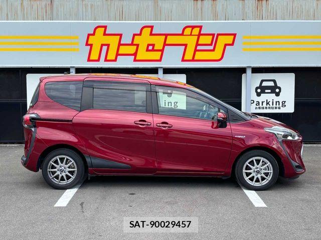 Toyota SIENTA 2019-04 6912738-25