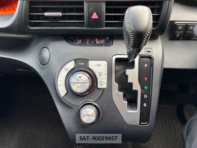 Toyota SIENTA 2019-04 6912738-5
