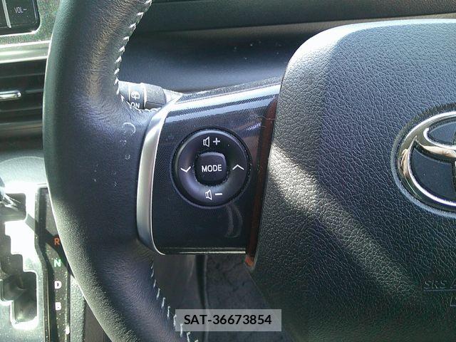Toyota SIENTA 2022-06 6912727-16