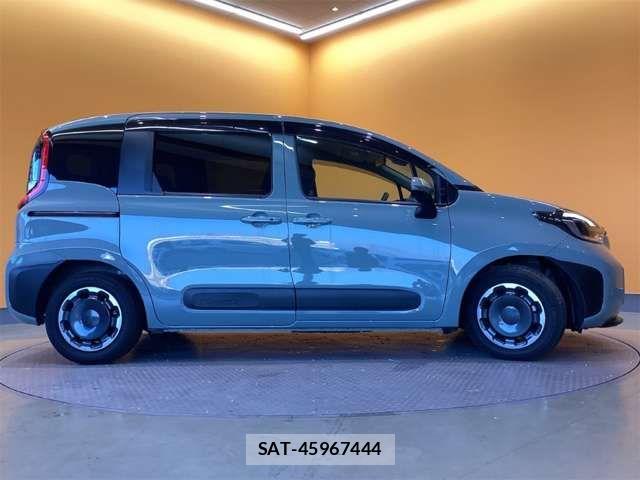 Toyota SIENTA 2024-12 6912707-10