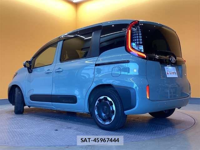Toyota SIENTA 2024-12 6912707-13
